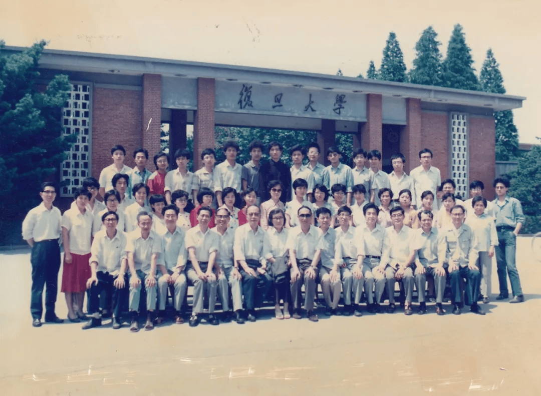 皇冠信用盘代理
_校友伉俪捐赠10亿元皇冠信用盘代理
！成立复旦大学学敏高等研究院