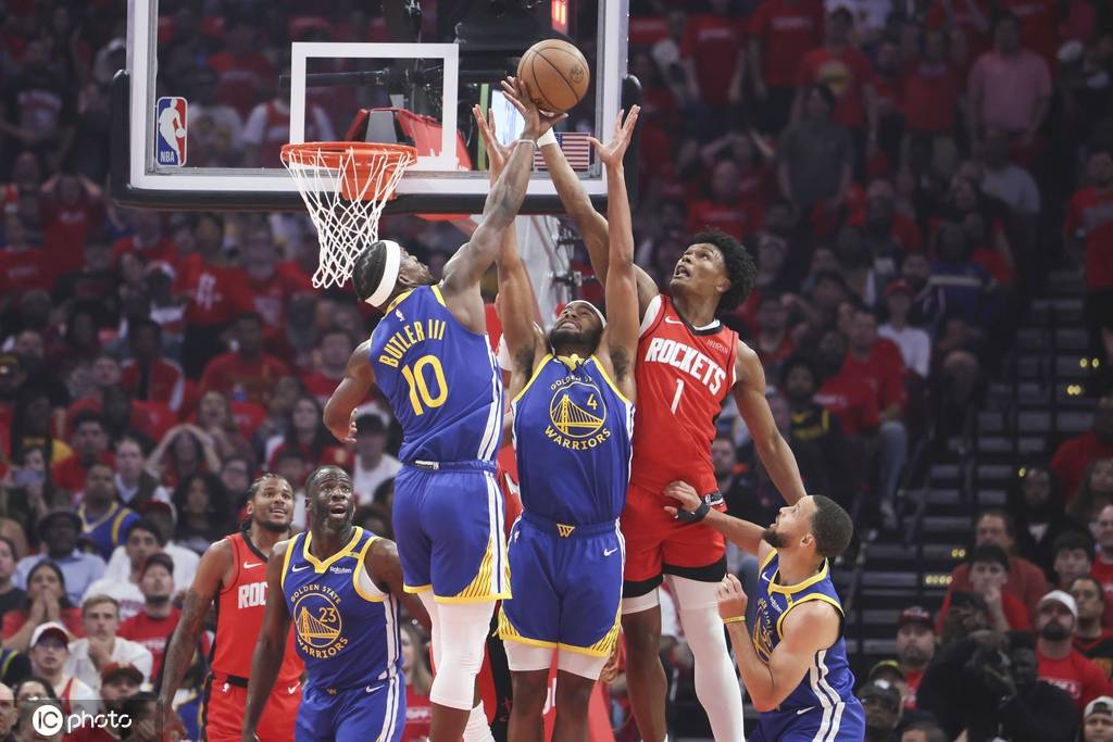 皇冠信用网去哪里弄
_勇士重创皇冠信用网去哪里弄
!巴特勒重摔倒地 胯部挫伤本场不会回归