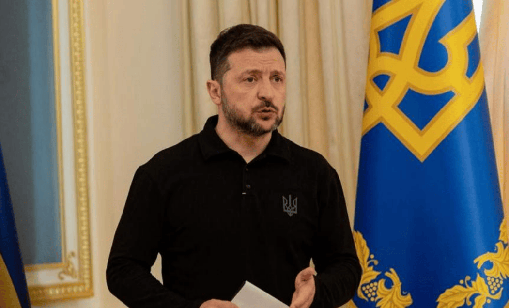 皇冠信用网登1
_泽连斯基揪着“中国援俄”不放皇冠信用网登1
,又要见中国大使,孤注一掷“碰瓷”中国是打什么算盘?