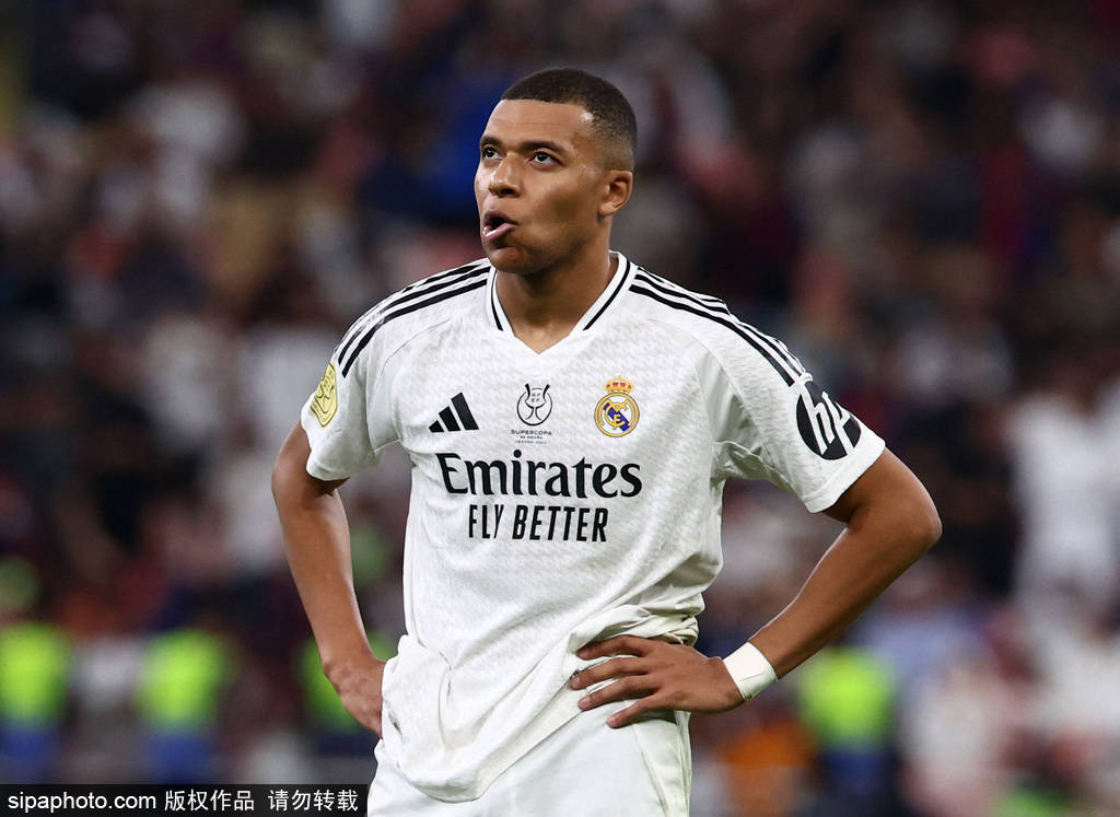 皇冠信用网出租足球
_观战台：皇马VS巴萨争夺国王杯 利物浦拜仁或提前夺冠