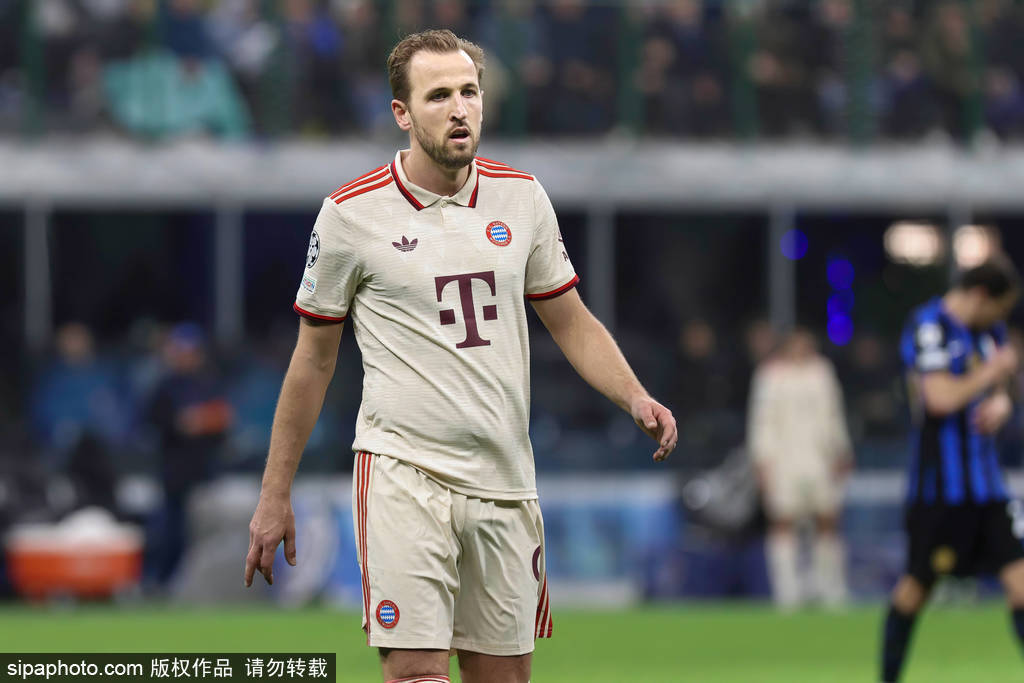 皇冠信用网出租足球
_观战台：皇马VS巴萨争夺国王杯 利物浦拜仁或提前夺冠