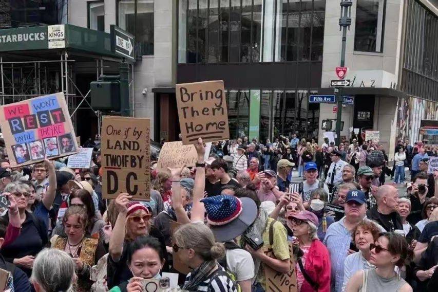 皇冠信用盘代理
_与中方过招三回合皇冠信用盘代理
,特朗普的“关税军师”出局,亲信一夜大换血