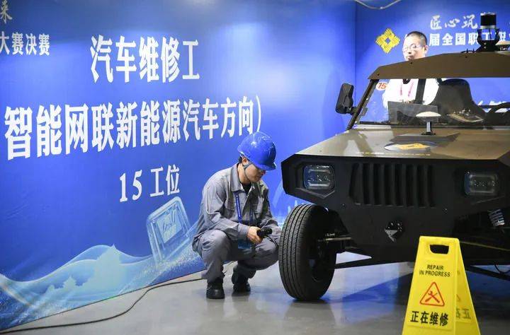 皇冠信用网开户
_唱响奋进新征程的劳动者之歌——写在中华全国总工会成立一百周年之际