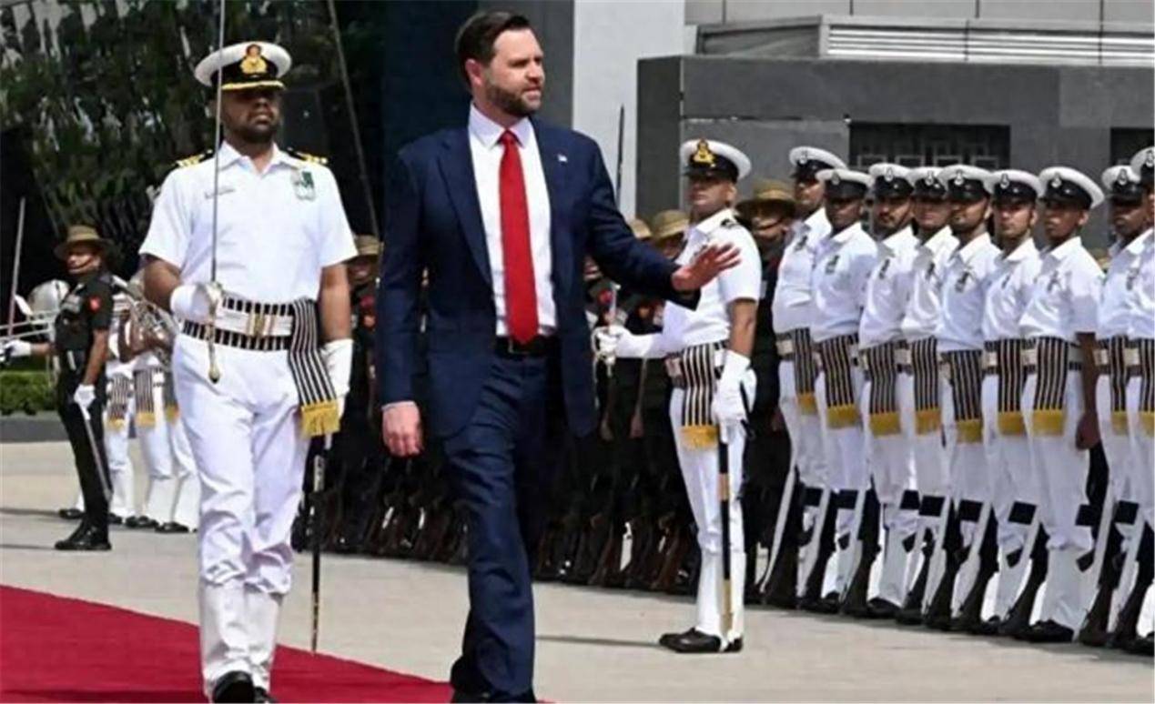 皇冠皇冠代理平台
_正式对华加关税!第一个对美“投降”的国家出现皇冠皇冠代理平台
,万斯这次立下大功?