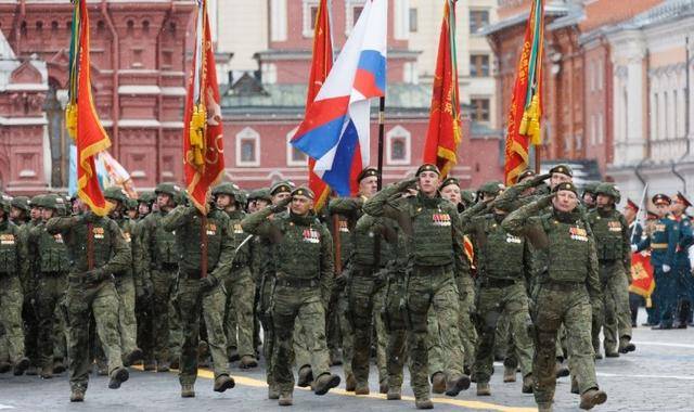 皇冠登1登2登3
_卫国战争胜利日当天皇冠登1登2登3
，乌克兰不想给普京面子，威胁准备袭击红场