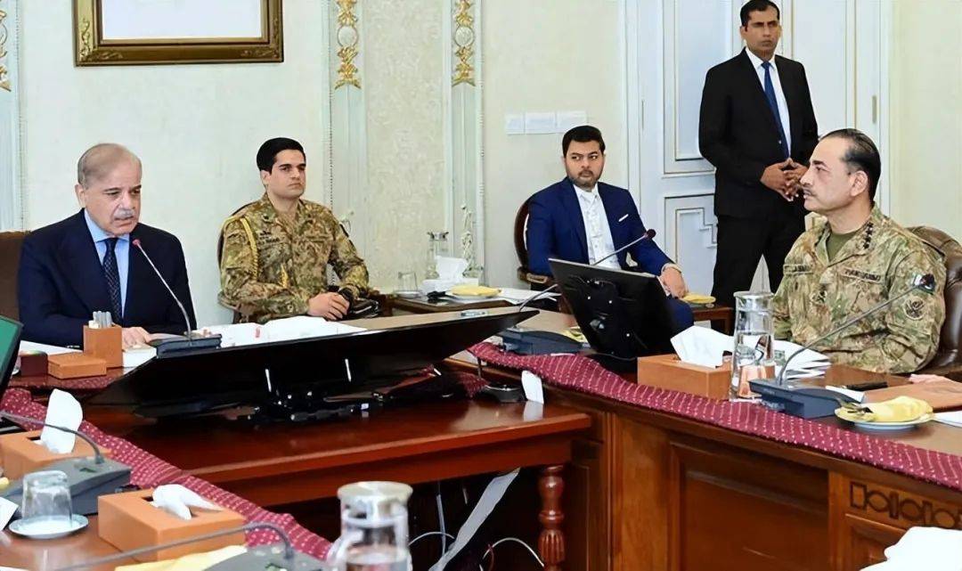 皇冠信用网怎么租
_国界门紧闭皇冠信用网怎么租
,印军靠山全到了,巴铁要拔三颗钉子,054A舰准备迎战