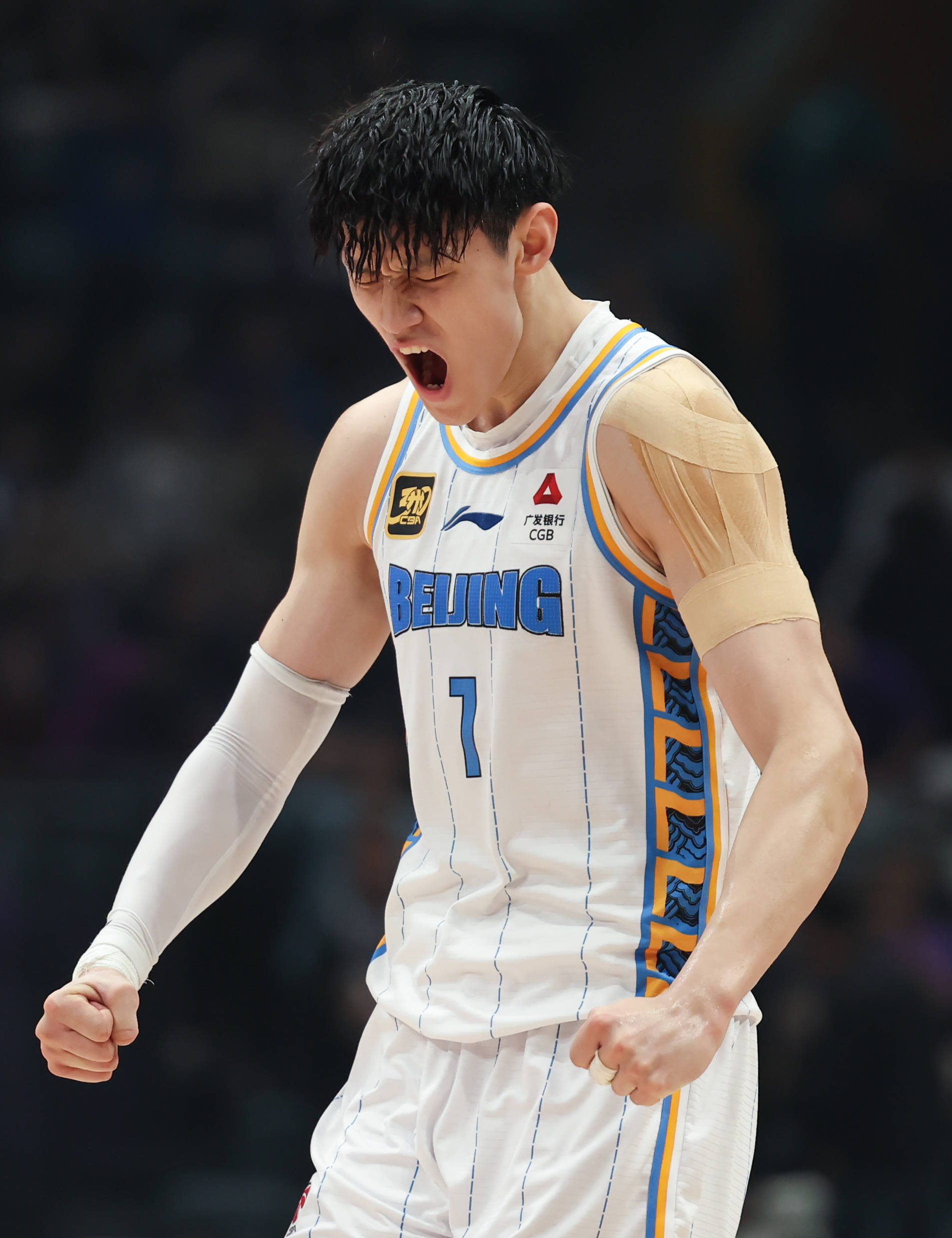 皇冠会员如何申请
_赛季报销皇冠会员如何申请
！首钢官方：曾凡博确认腰椎骨折 恢复期2-3个月