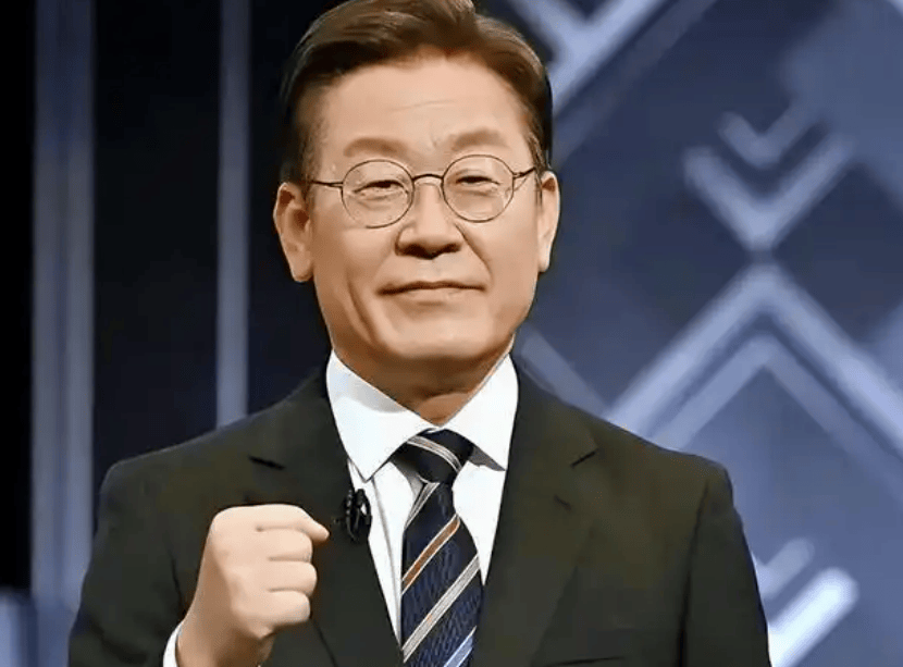 皇冠信用網会员账号
_尹锡悦落了个应得的结局皇冠信用網会员账号
，关键时刻，韩国终于等来“亲华总统”？