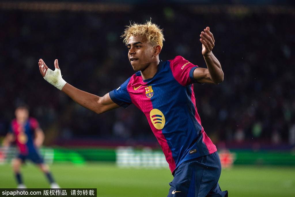 皇冠信用最新地址
_欧冠-进球大战皇冠信用最新地址
!邓弗里斯2射1传亚马尔破门 巴萨3-3国米