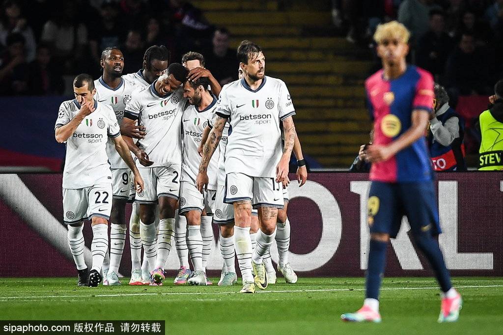 皇冠信用最新地址
_欧冠-进球大战皇冠信用最新地址
!邓弗里斯2射1传亚马尔破门 巴萨3-3国米