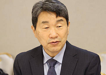 hga030皇冠手机登录
_韩德洙、崔相穆相继辞职hga030皇冠手机登录
！韩国代总统将由李周浩担任