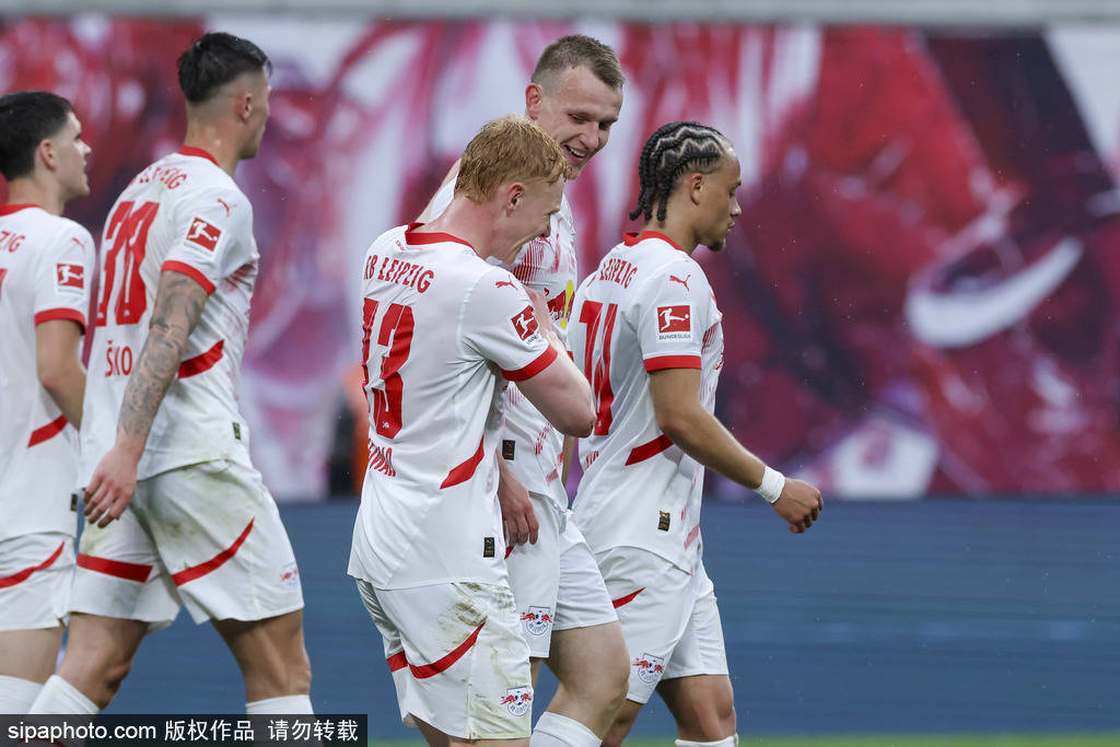 皇冠信用网会员申请网址
_德甲-不是今天皇冠信用网会员申请网址
！凯恩停赛 拜仁连追三球3-3遭莱比锡读秒绝平