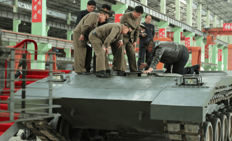 如何代理皇冠信用盘
_金正恩“跪地”察看如何代理皇冠信用盘
，朝鲜“钢铁猛兽”亮相