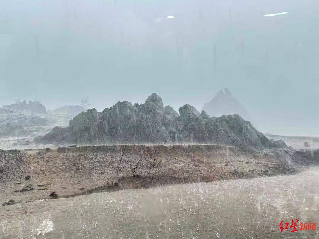 皇冠信用網如何注册
_贵州黔西游船倾覆事故已致3人死亡皇冠信用網如何注册
,14人正在搜救中 目击者:事发前大风冰雹交加