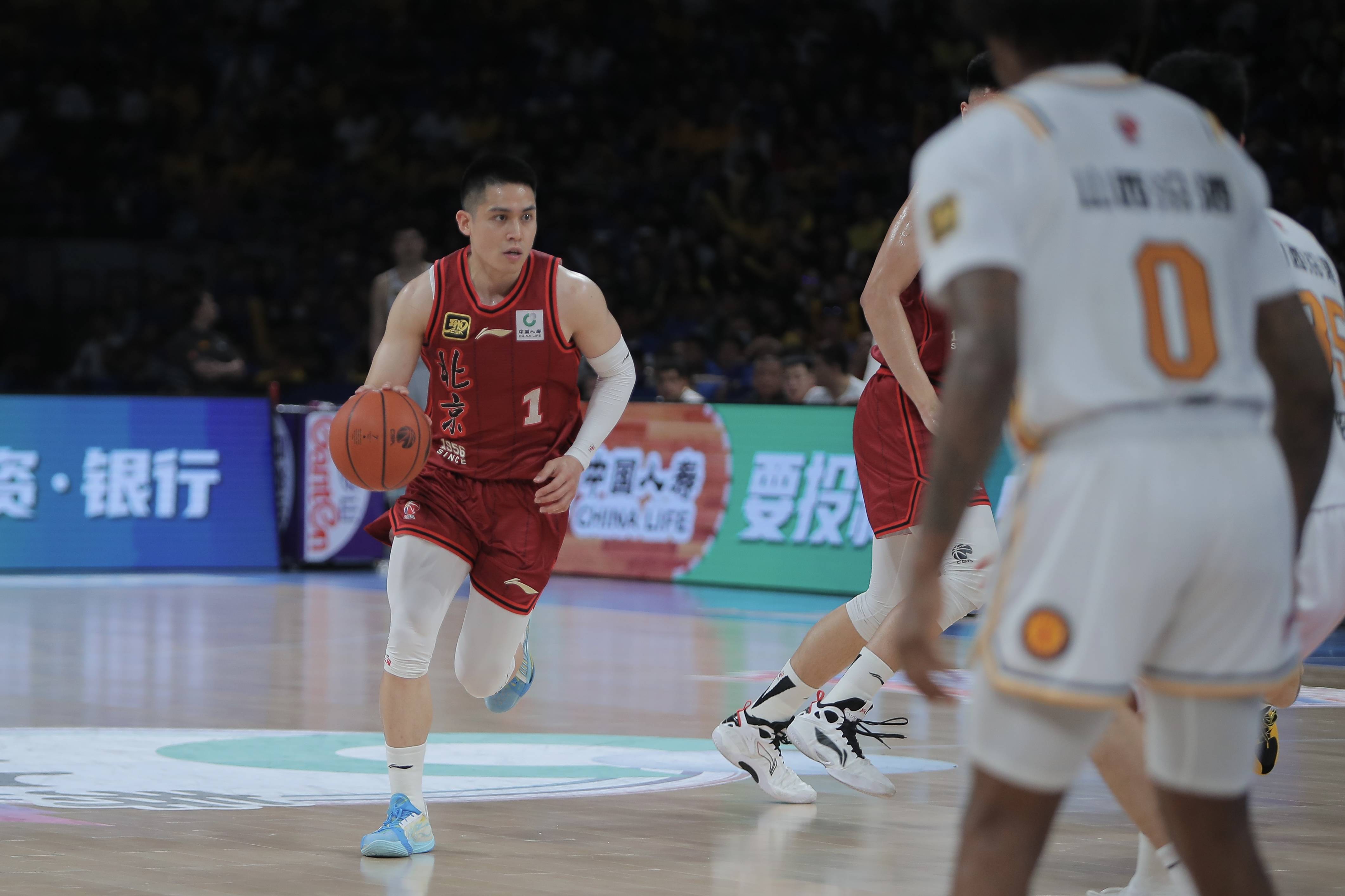 皇冠信用網代理
_总决赛前瞻:广厦冲队史首冠 曾凡博伤缺北京影响大