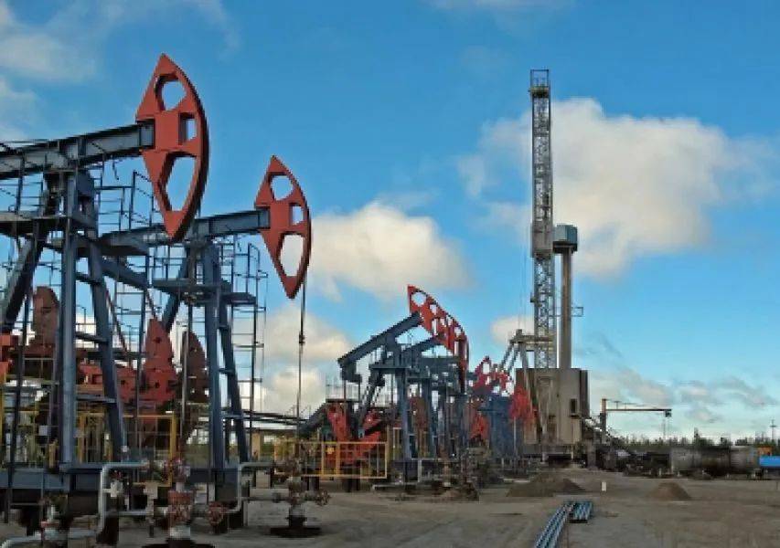 正版足球出租
_中方不再为美买单正版足球出租
,西方终于发现不对劲,2亿多桶石油运往中国