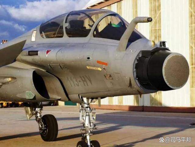 怎么注册皇冠信用网
_首战告捷！歼-10CE正面击溃阵风怎么注册皇冠信用网
，印方求助法国，未得到任何回应