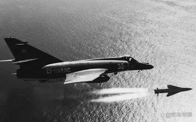 怎么注册皇冠信用网
_首战告捷！歼-10CE正面击溃阵风怎么注册皇冠信用网
，印方求助法国，未得到任何回应