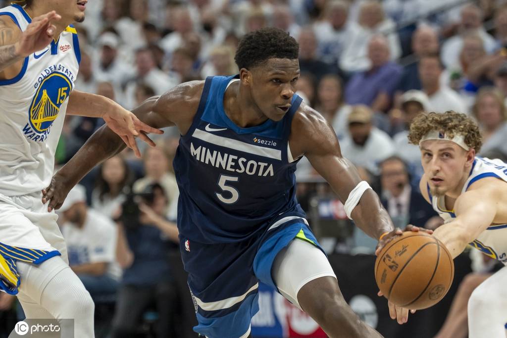 皇冠信用網正网
_爱德华兹带伤20+9库里缺阵 勇士不敌森林狼总分1-1