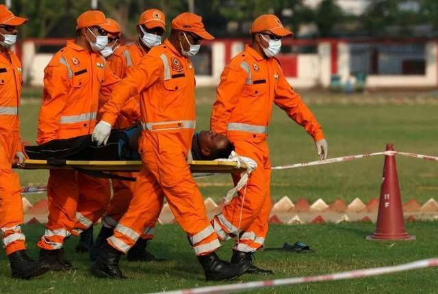 皇冠信用网怎么开户
_报复开始!巴铁导弹追瞄“阵风”皇冠信用网怎么开户
,印军全线后撤,紧急布防新德里