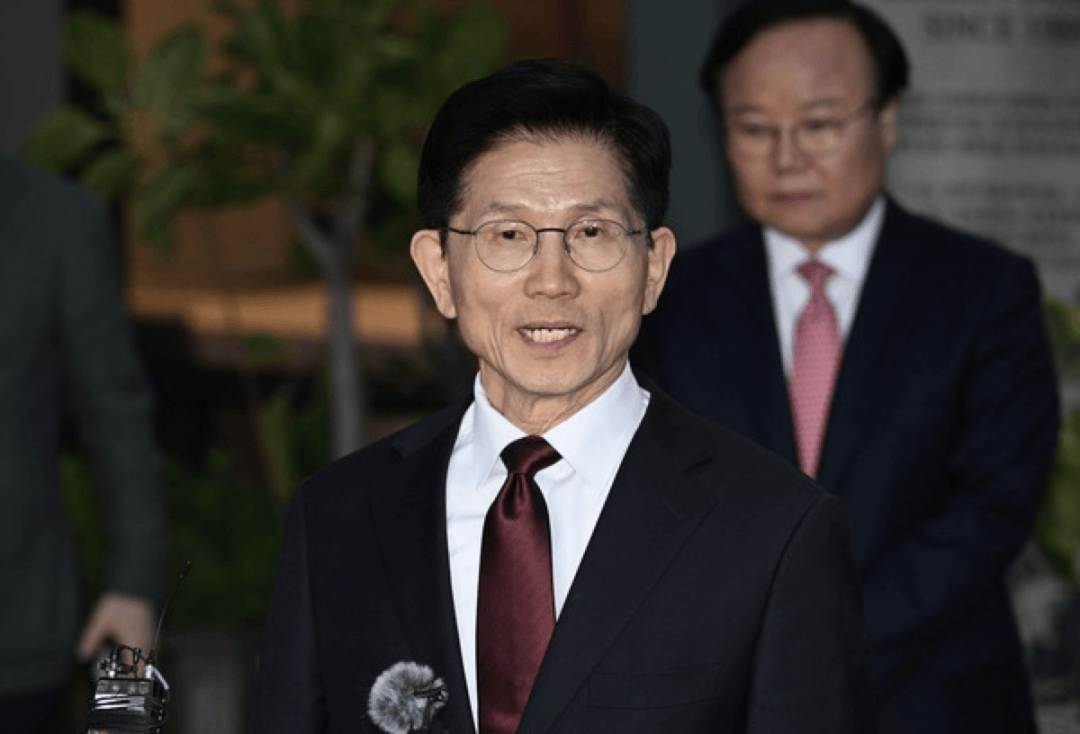 如何代理皇冠信用网
_一波三折如何代理皇冠信用网
！金文洙拿回韩国总统候选人资格