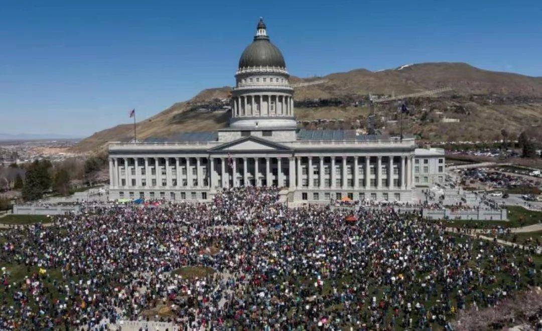 皇冠信用網开户
_特朗普态度突变皇冠信用網开户
，每天24小时紧盯中国，中美谈判出现重大转机？