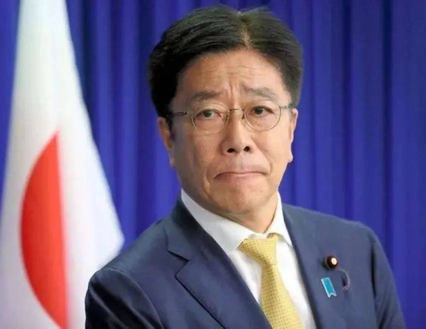 皇冠信用網开户
_中美谈判前夜皇冠信用網开户
,特朗普给出最大诚意,把中方“死对头”踢出局