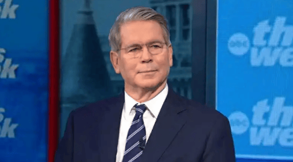 皇冠信用庄家
_美国财长威胁:若中方不主动让步皇冠信用庄家
,局势将更严峻,会对华实施禁运