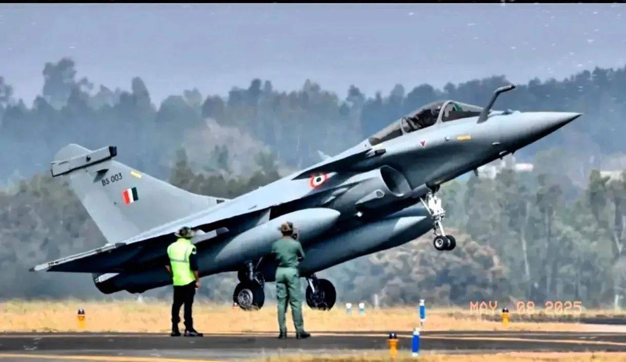 皇冠信用网在线注册
_印军惨败后皇冠信用网在线注册
，乌克兰和西方集体沉默，再不敢提“中国军援俄罗斯”