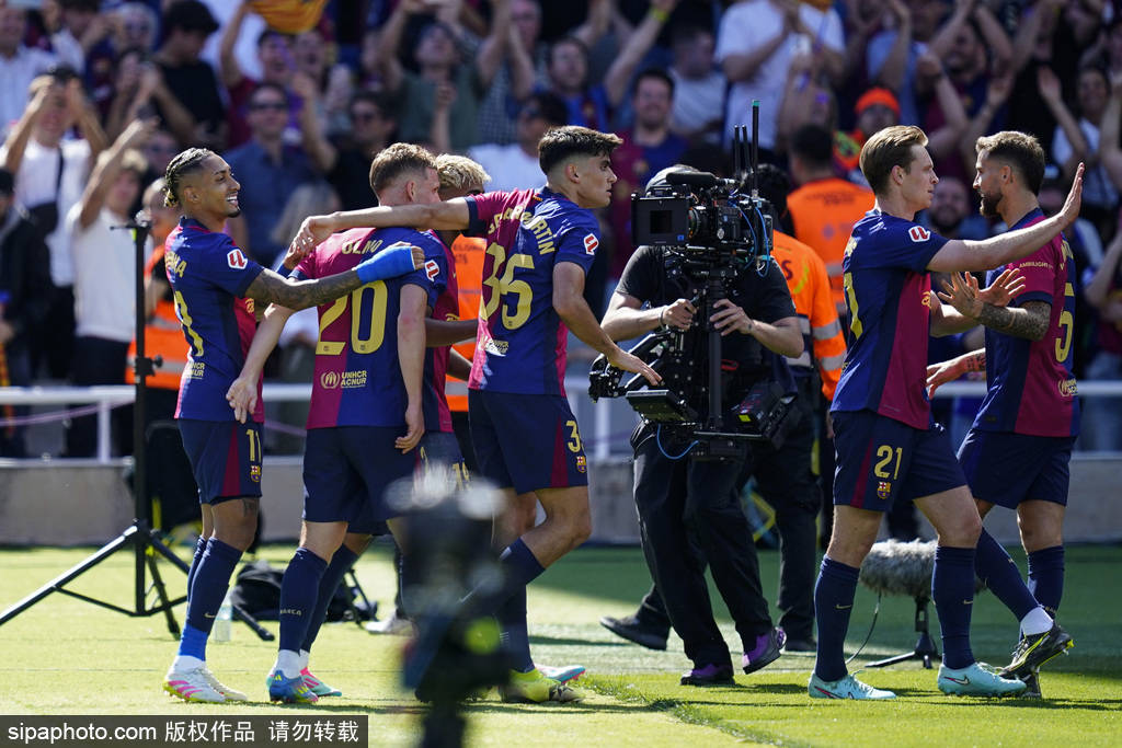 皇冠体育App下载
_赛季四杀皇冠体育App下载
！西甲-姆巴佩戴帽拉菲2球 巴萨4-3皇马7分领跑