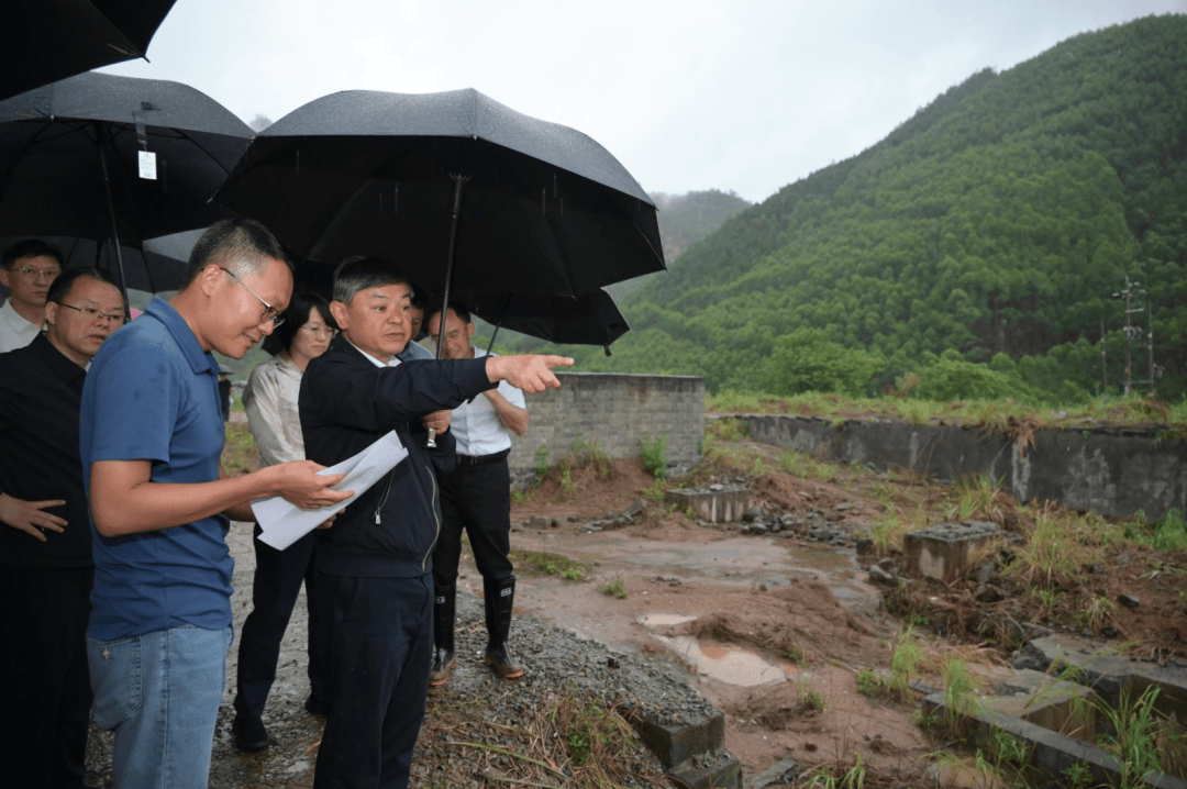 皇冠信用盘注册
_生态环境部部长黄润秋赴广西壮族自治区专题调研重金属污染防治工作