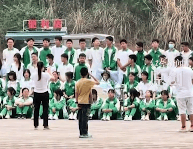 WNBA赛程
_痛心！他走了WNBA赛程
，年仅15岁，刚刚拍完毕业照