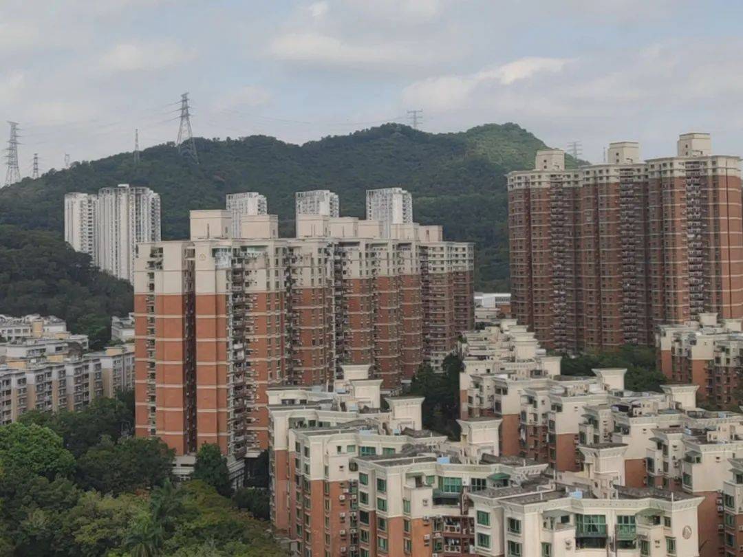 皇冠皇冠平台
_“一小时飞过8架”“感觉屋在抖”！深圳有小区遭遇皇冠皇冠平台
，市民：睡不着