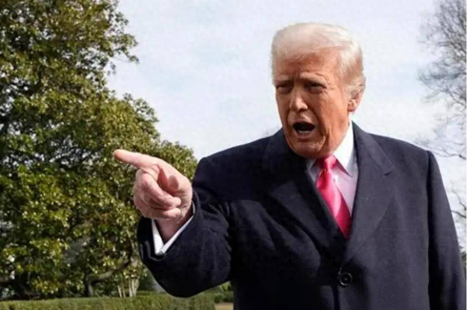 皇冠信用网登3代理
_特朗普被晾4天皇冠信用网登3代理
，中方未发请柬，美果断选择报复？要对中国起重机征税