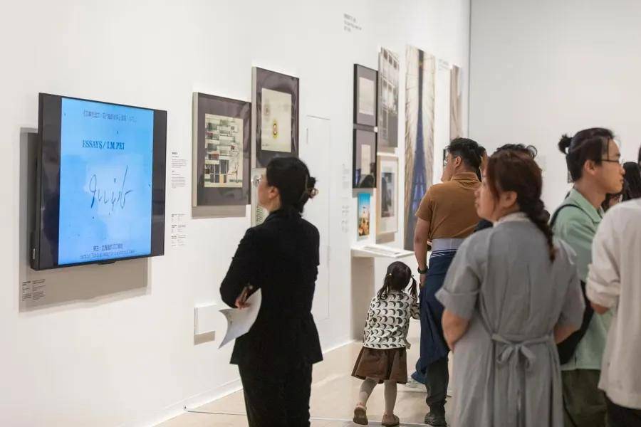 如何申请皇冠信用網
_口碑爆棚！观众打飞的乘高铁涌向上海如何申请皇冠信用網
，从早到晚排长队！沪上新顶流创纪录