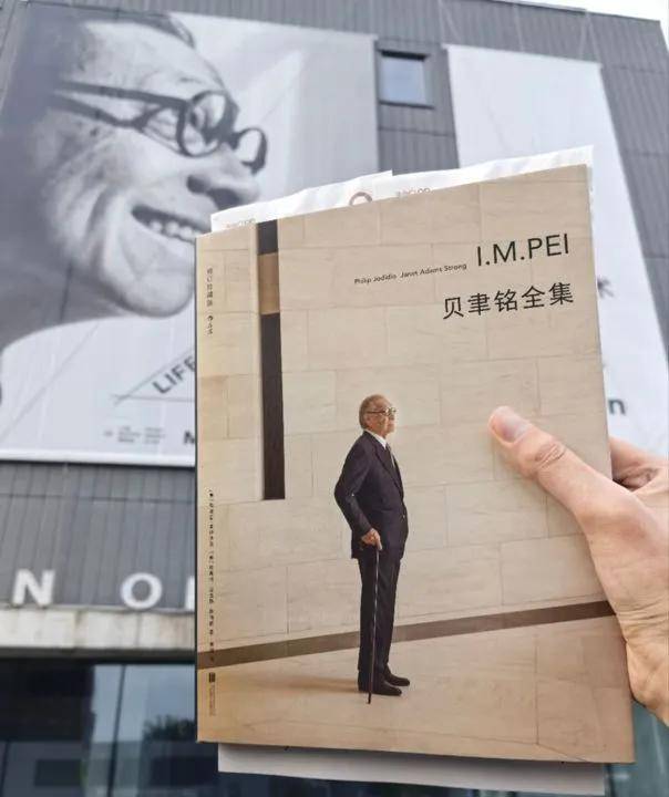 如何申请皇冠信用網
_口碑爆棚！观众打飞的乘高铁涌向上海如何申请皇冠信用網
，从早到晚排长队！沪上新顶流创纪录