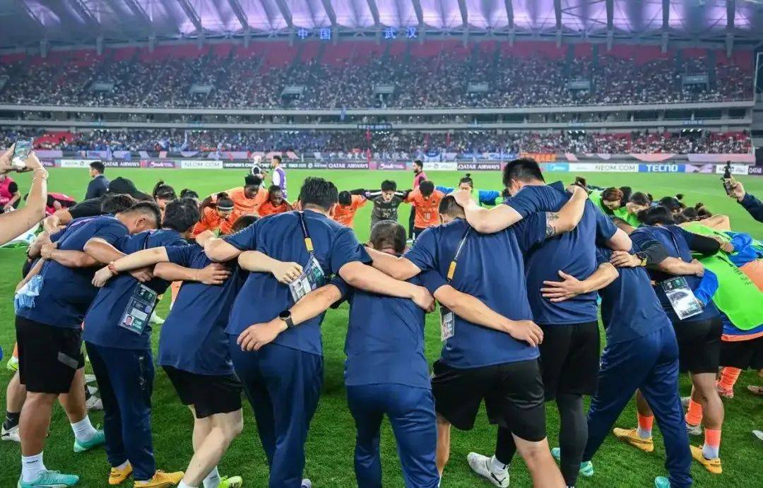 皇冠信用怎么租
_亚洲之巅！武汉女足皇冠信用怎么租
，捧起首座亚冠金杯！