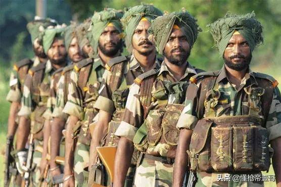 皇冠信用网代理
_印度锡克兵配发专用头盔皇冠信用网代理
，网友：脑袋顶了个窝窝头？｜轻武专栏