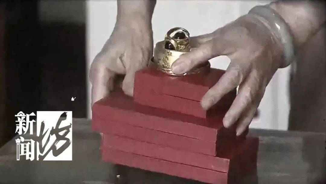 皇冠信用網代理注册
_炸裂皇冠信用網代理注册
！上海阿婆4800元退休金养全家！母女齐心对"拆迁户邻居"下手...