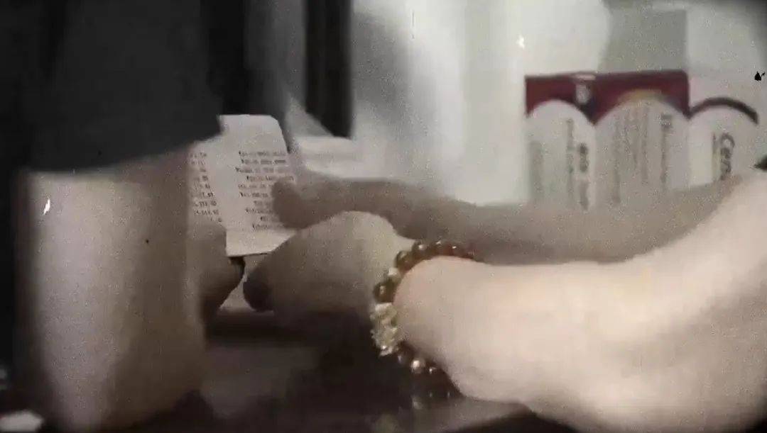 皇冠信用網代理注册
_炸裂皇冠信用網代理注册
！上海阿婆4800元退休金养全家！母女齐心对"拆迁户邻居"下手...