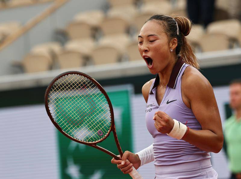 皇冠信用盘会员开户申请
_2-0击败18岁黑马姆博科皇冠信用盘会员开户申请
！ 郑钦文晋级法网女单16强