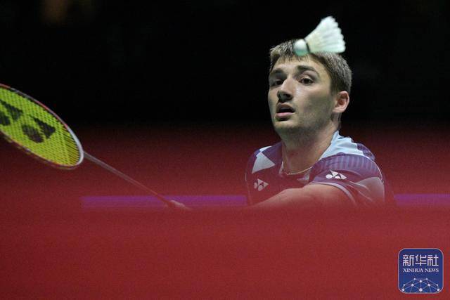 皇冠信用盘平台
_新加坡羽毛球公开赛:陆光祖晋级男单决赛