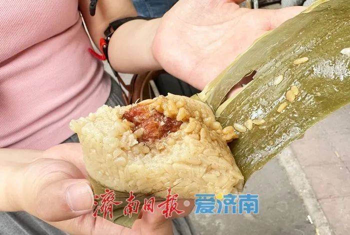 如何申请皇冠信用網
_顾客不惜排队三小时如何申请皇冠信用網
，济南这个小摊你知道吗？