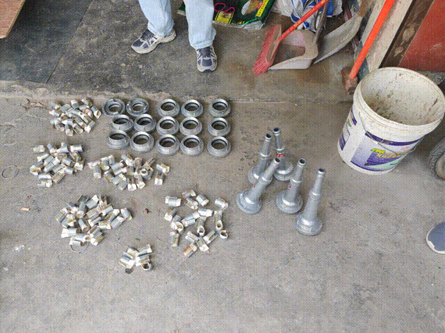 皇冠信用平台出租出售
_业主变“保安”两月偷了700余斤皇冠信用平台出租出售
!已被抓!