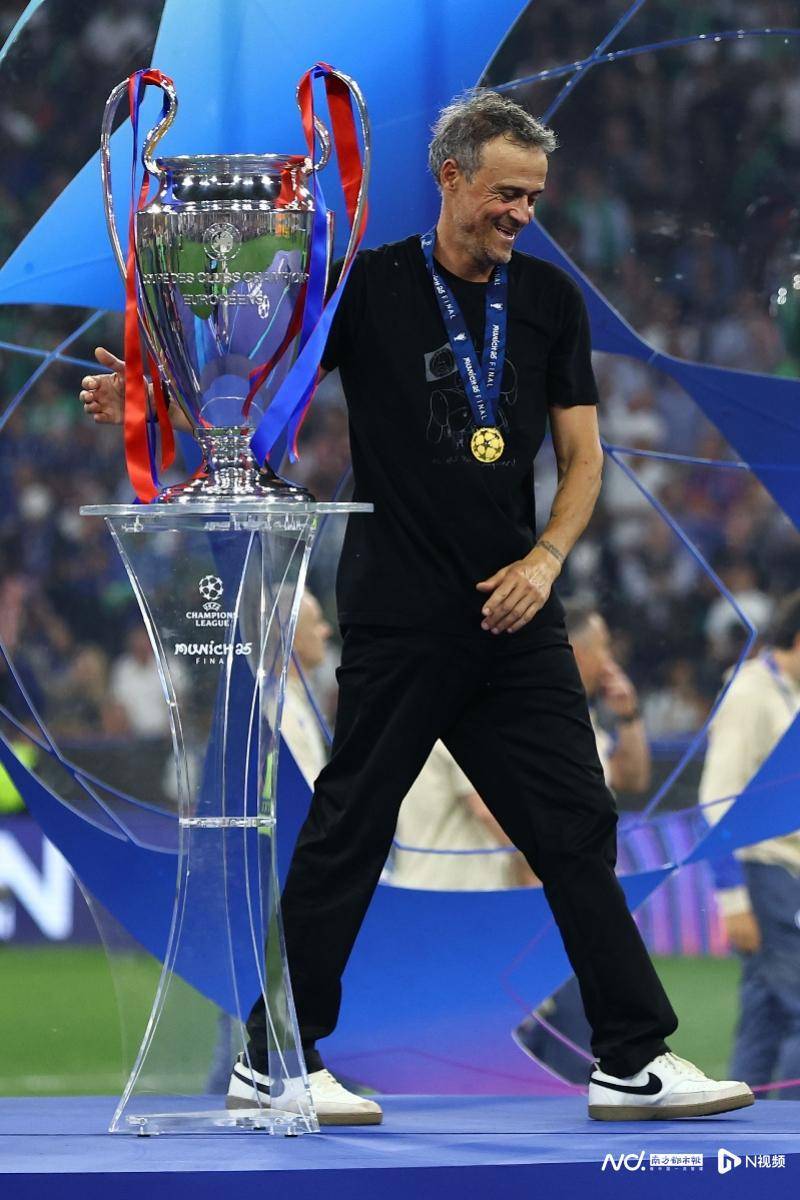 皇冠信用網代理
_大巴黎首夺欧冠创多项历史皇冠信用網代理
,姆巴佩发贺电、恩里克想去世女儿