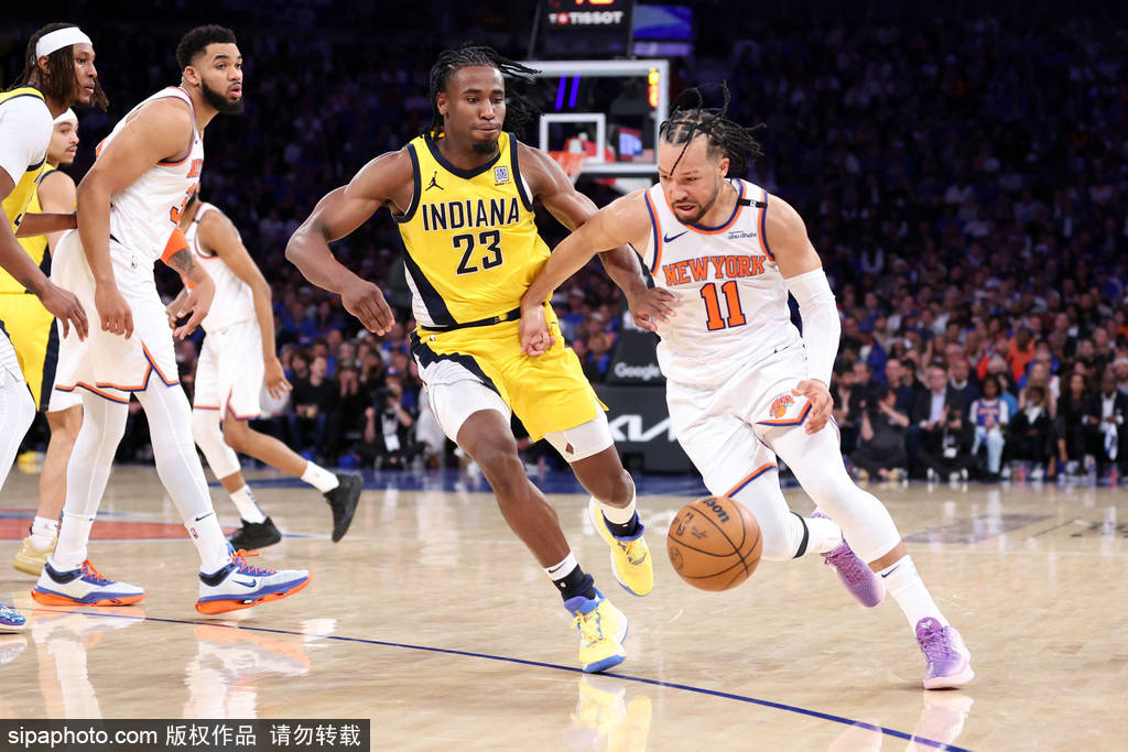 皇冠注册平台
_“这是人话吗？皇冠注册平台
！”布伦森罕见发飙怒斥记者！锡伯杜帅位悬了？尼克斯17分惨败东决何去何从