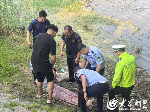 皇冠信用网址
_山东枣庄：消防员执行公务途中营救一名跳河女子