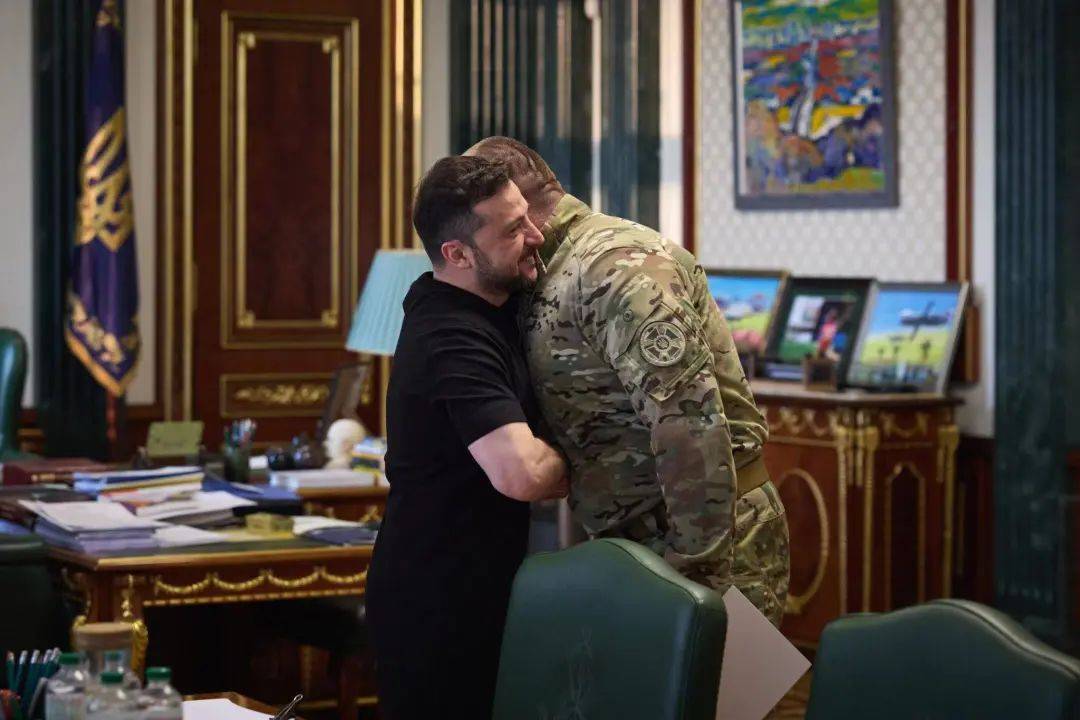 皇冠信用盘如何开户
_乌克兰最大胆无人机攻击皇冠信用盘如何开户
，预示着人类一个可怕的未来！