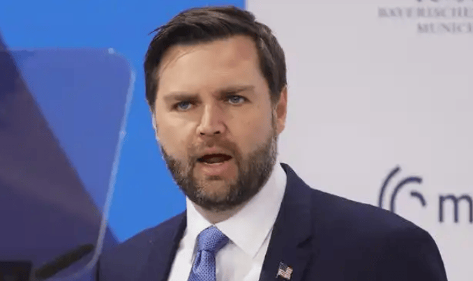 皇冠信用网代理
_贸易战把美国给打醒了皇冠信用网代理
,万斯亲口承认:美国“称霸的时代”结束了