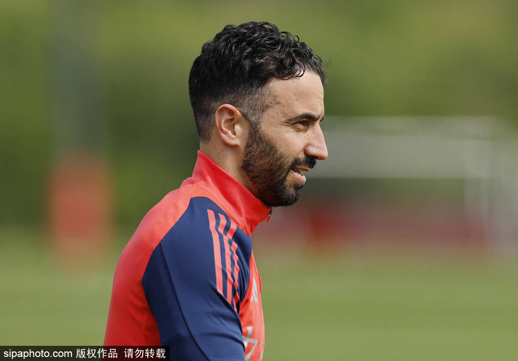 皇冠信用網平台
_曼联地震！曝B费1亿投沙特皇冠信用網平台
，克洛普空降梦剧场？球迷炸锅！